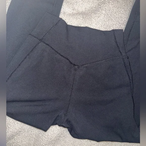 LIKE NEW YoungLA W268 ELEVATE LEGGINGS - Picture 8 of 13